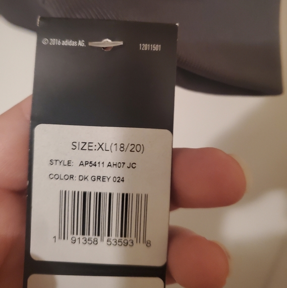 Adidas grey Jacket - Picture 3 of 6